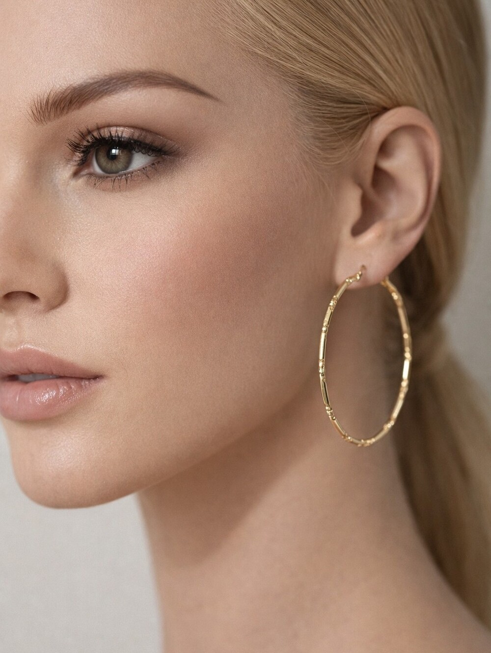 Gold-Tone Textured Hoop Earrings – Elegant Women’s Fashion Jewelry
